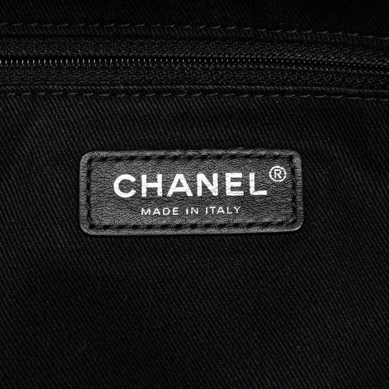 Chanel Canvas Leather Handbag Chain Bag A57180